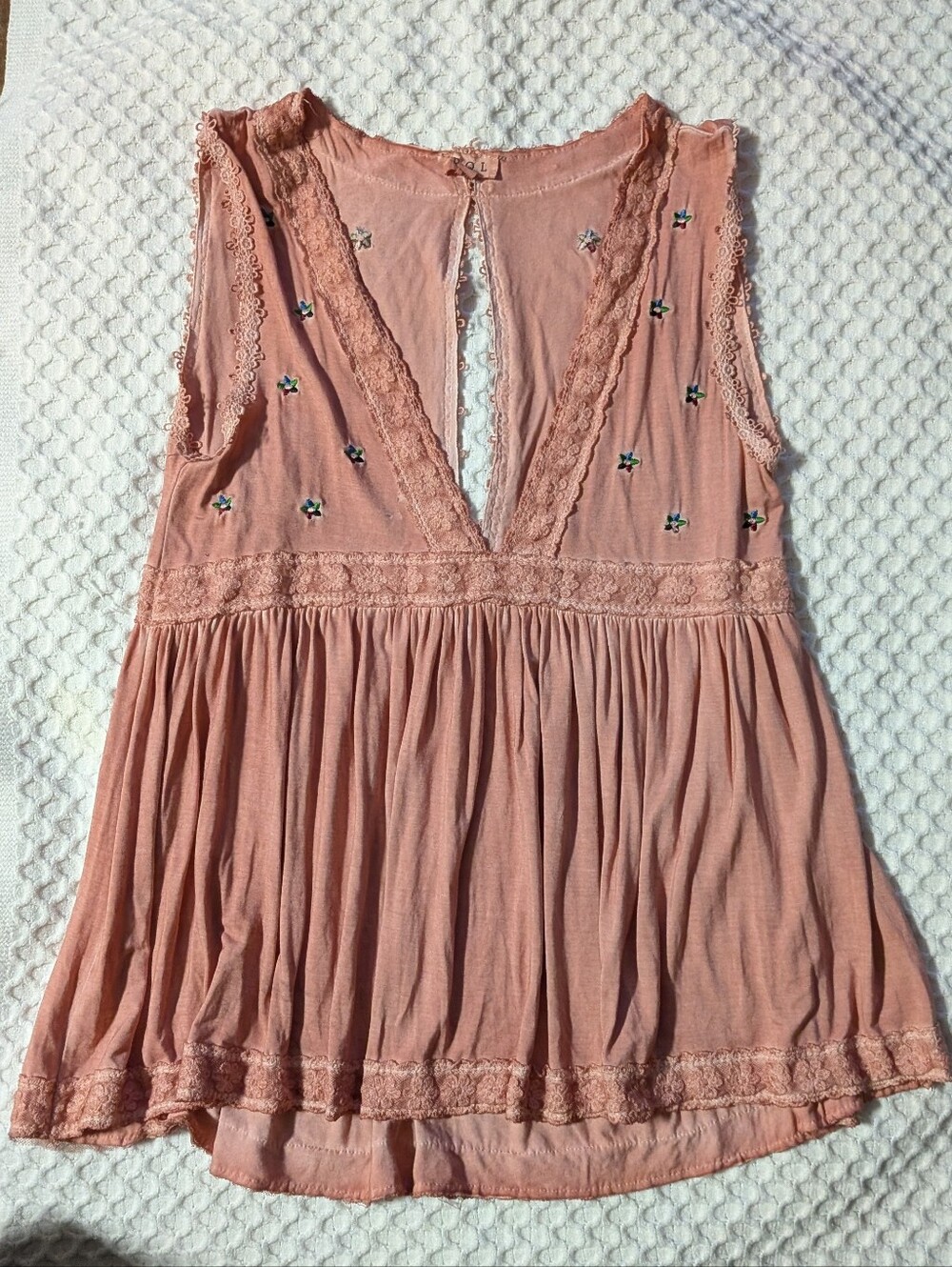 POL Sleeveless Lace-Trim Pink V-Neck Women's Top